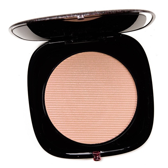 Marc Jacobs Makeup Marc Jacobs Le Omega Glow Highlighter Showstopper Poshmark